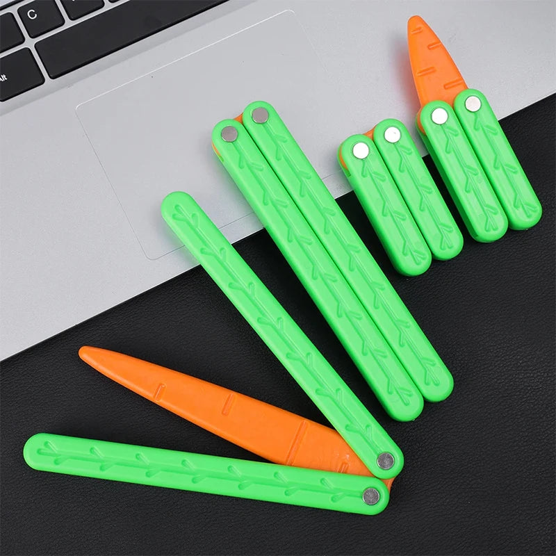 3D Gravity Butterfly Training Knife, Butterfly Knife Decompression Carrot Plastic Cutting No Edge Funny Finger Safe Toy Outdoor